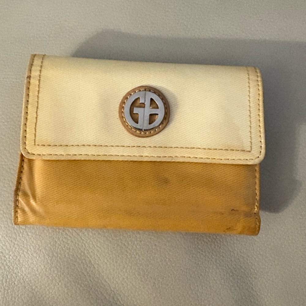 Giani Bernini Cream and Tan Wallet